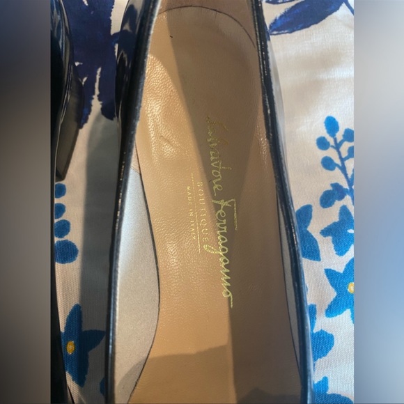 Ferrargamo Patent Leather Block Heels - Picture 4 of 7